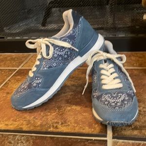 Inkkas Sneakers Size 7